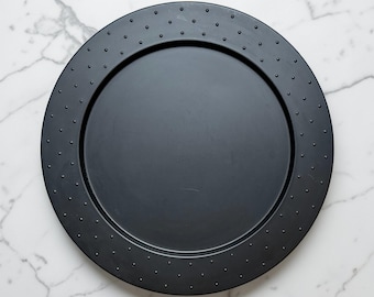 Vintage Alessi Matte Black Platzteller oder Tablett von Michaelgraves, 1990s Italienisches Design - 19 "Kerntablett Centerpiece Tablett