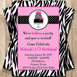 Convite para festa de meio aniversário - Convite de aniversário com estampa de zebra rosa choque - Cartão de bolo de meio aniversário para meninas - Convite personalizado para impressão