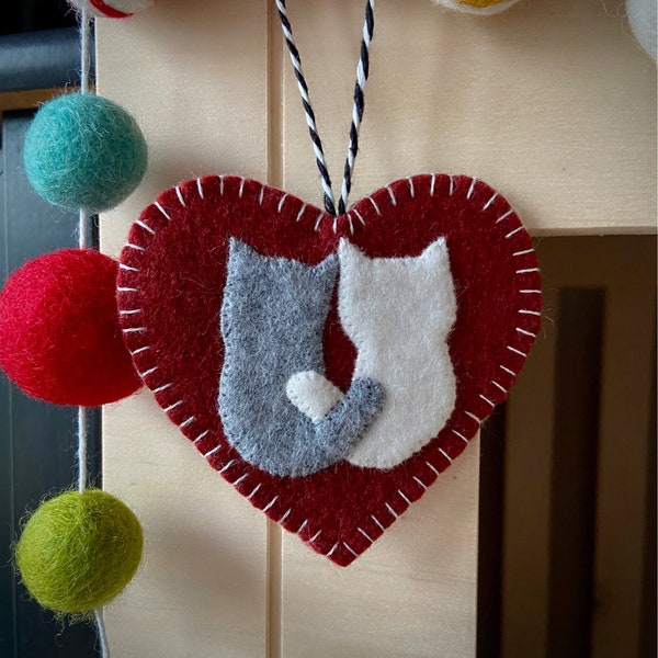 Cat ornament, You choose colors! Magnet, Heart, Valentine, Christmas, Kitty, Kitten, Handmade, Wool Felt, Applique