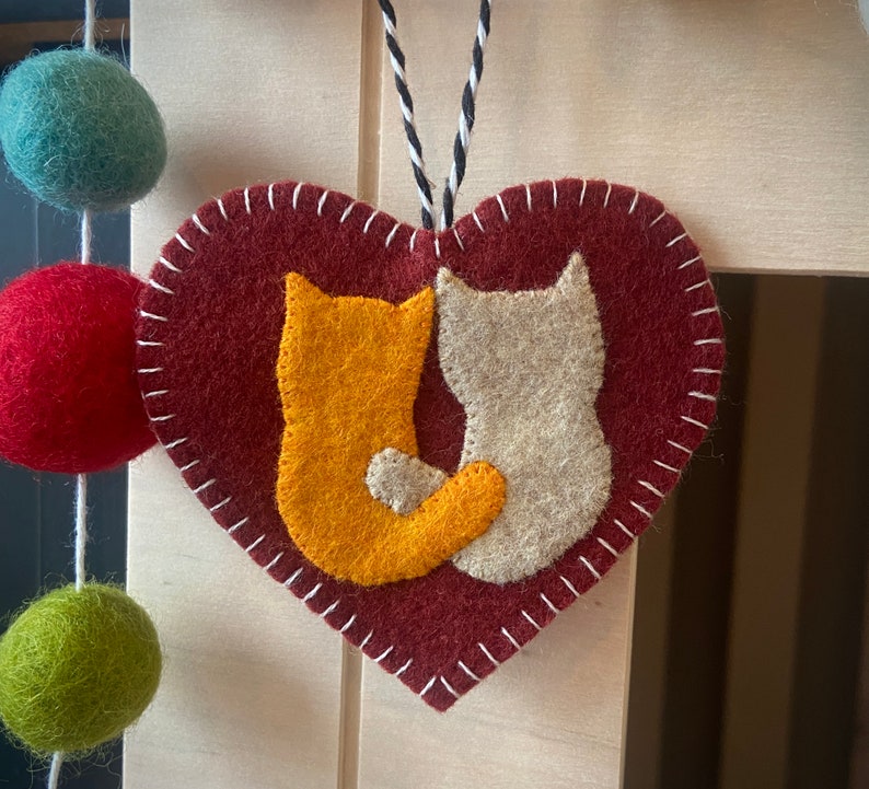 Cat ornament, You choose colors Magnet, Heart, Valentine, Christmas, Kitty, Kitten, Handmade, Wool Felt, Applique image 2