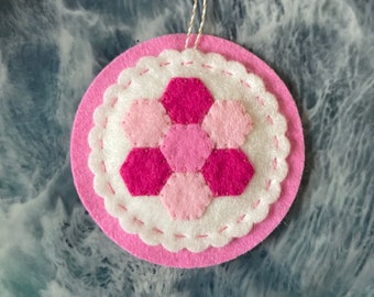 Quilt Block Ornament, Magnet, Wool Felt, Handmade, Applique. Grandmother's Flower Garden block.