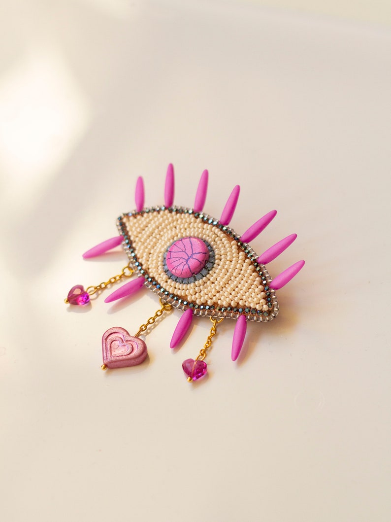 Lover's eye brooch / Pink bead embroidered surrealism jewelry gift / Statement brooch art pin image 3