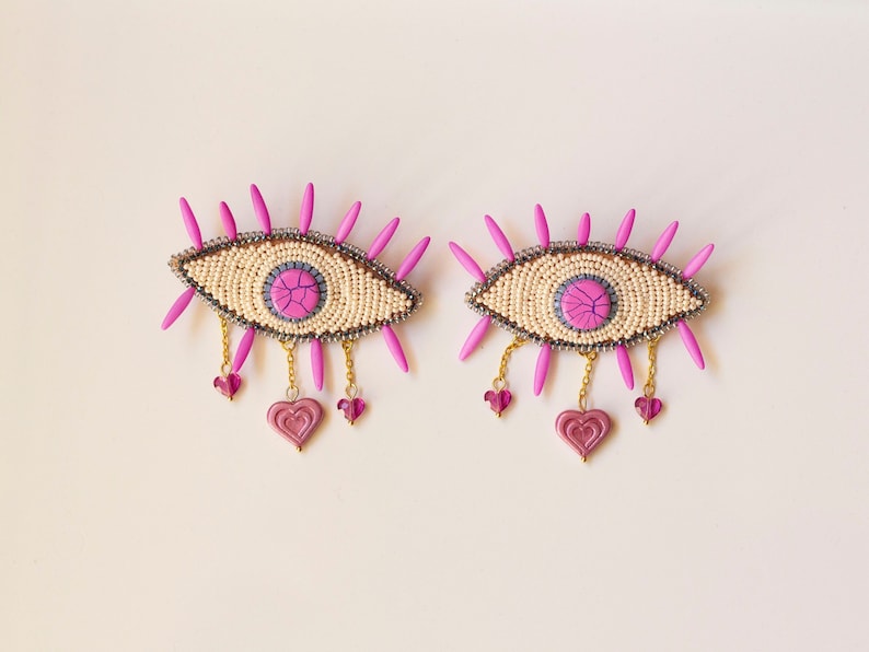 Lover's eye brooch / Pink bead embroidered surrealism jewelry gift / Statement brooch art pin image 1