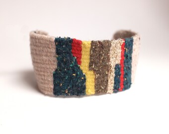 Individually handwoven bracelets | Textile bracelet | Unique pieces | Sustainable jewelry | Artistic bracelets