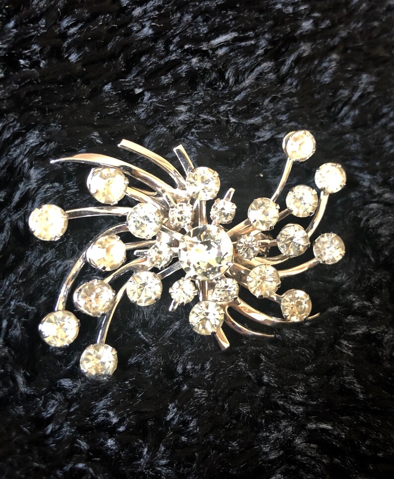 Vintage Brooch Starburst Swirl With Rhinestones 1950/'s by Emmons