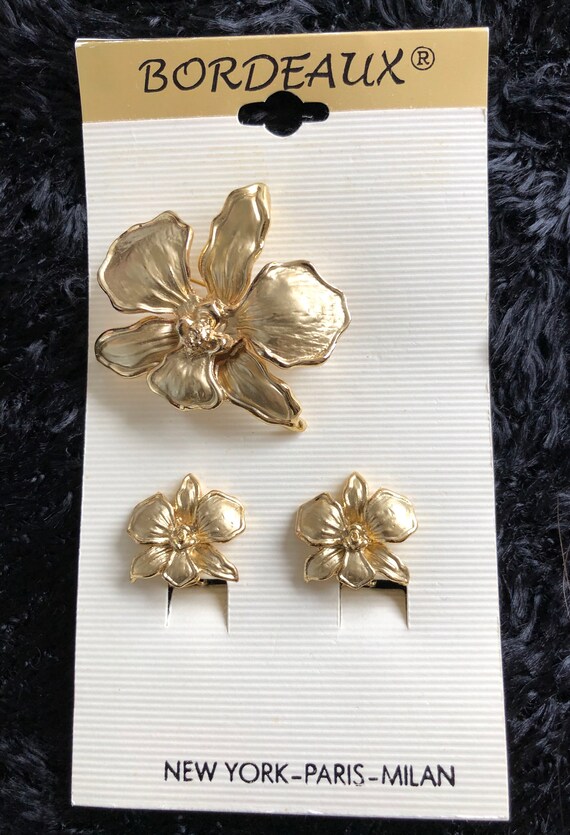 Vintage Flower Brooch & Earring Set Bordeaux Brooc