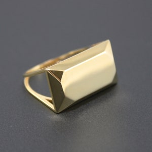 Emerald Solid Top Ring, 3D Printed Cast Metal, MADE TO ORDER