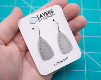 Oorbellen ijzeren zoolplaat: lasergesneden acryl en roestvrij staal Strijken, naaien Cadeaus, cadeaus voor quilters, sieraden strijken, opstrijken, cadeau voor haar