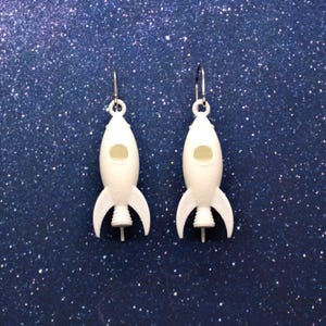 Retro Rocket Earrings: 3D Printed White Nylon Spaceship Earrings