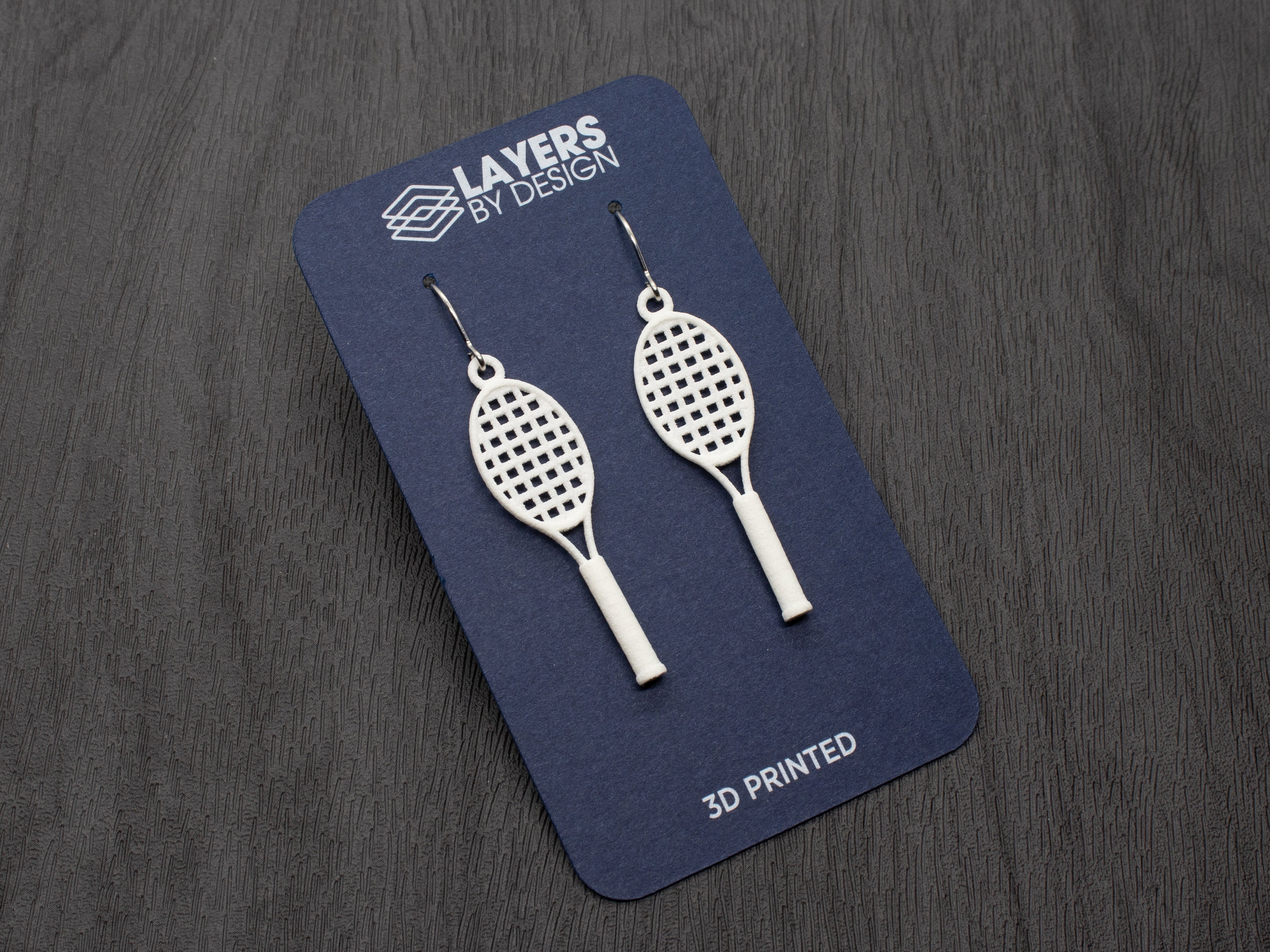 Orecchini A Forma Di Racchetta Da Tennis Per Donna – Pendenti 3D Con Pallina, In Lega Placcata, Ipoallergenici – 68x21 Mm, Leggeri