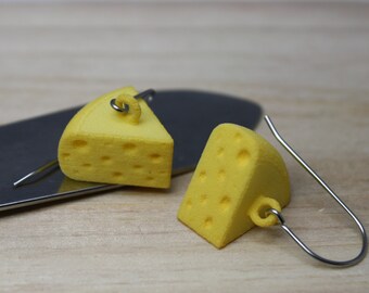 Pendientes de cuña de queso: Joyas con forma de cabeza de queso amarilla impresas en 3D