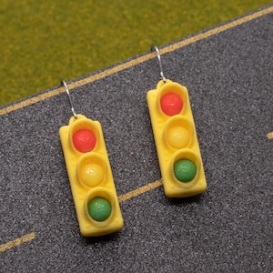 Ampelohrringe, 3D gedruckte Stopplichtohrringe, Verkehrstechniker Geschenk, Autoparty, Ampel, Automobilgeschenke, lustige Ohrringe