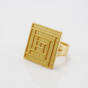 Log Cabin Quilt Block Ring, US 7 Ring, 3D Printed Gold Plated Steel, Quilter Jewelry, Quilter&#39;s Ring, Quilt Gift