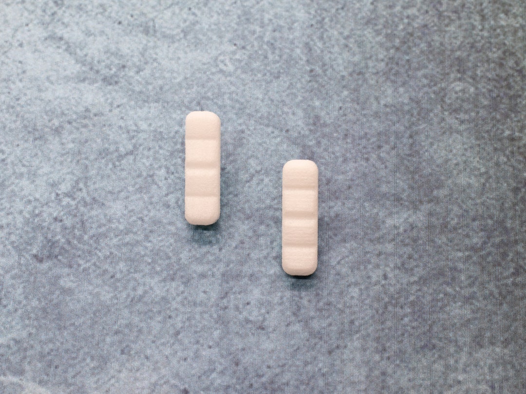 Xanax Pill Earrings: 3D Printed Faux Medicine Studs - Etsy