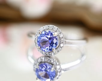 Round brilliant cut natural Tanzanite in a classic Diamond halo set in white gold, Tanzanite engagement ring, Purple tanzanite ring