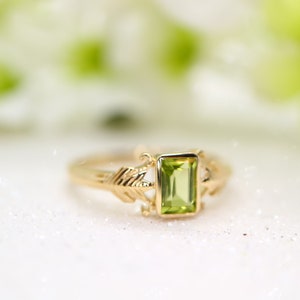 Art deco style gold ring with green peridot stone in emerald cut Peridot ring / 9k gold ring image 3