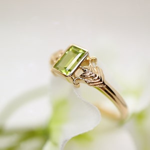 Art deco style gold ring with green peridot stone in emerald cut Peridot ring / 9k gold ring image 6