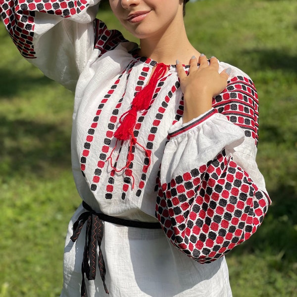 Embroidered Linen Blouse, Ukrainian Vushyvanka Sorochka, Bohemian Chic Top