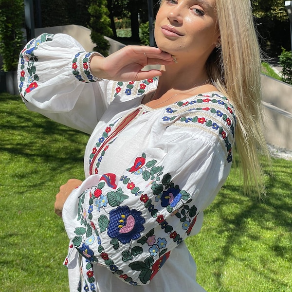 Ukrainian Traditional Blouse, Linen Embroidered Blouse, Ukrainian Vyshyvanka Shirt, Bohemian Chic Style Top