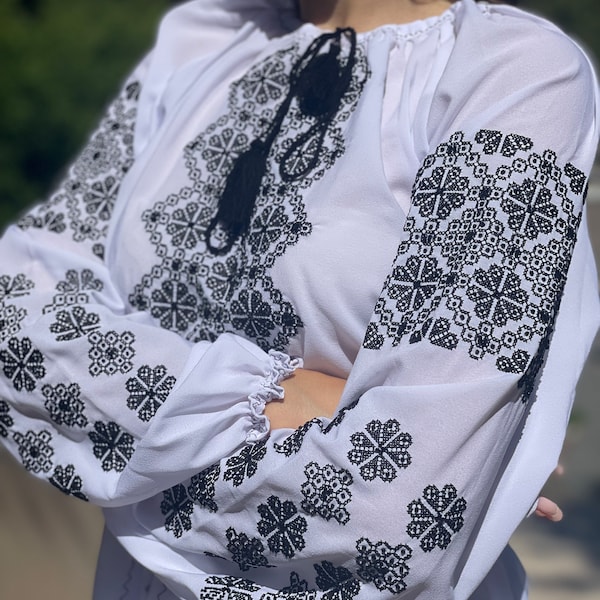 Embroidered Bead Blouse, Ukrainian Vyshyvanka blouse, Folklore Ethnic Blouse, Beaded Bohemian Blouse