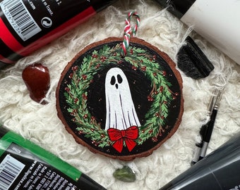 Christmas Ghost | HAND-PAINTED Wood Slice Ornament | Christmas Art, Spooky Christmas, Witch Art, Witchy Christmas, Yule Art, Yule Decor