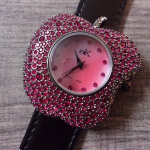 Rare ANNE KLEIN Apple-shaped Quartz Ladies&#39; Wristwatch Good Working Condition