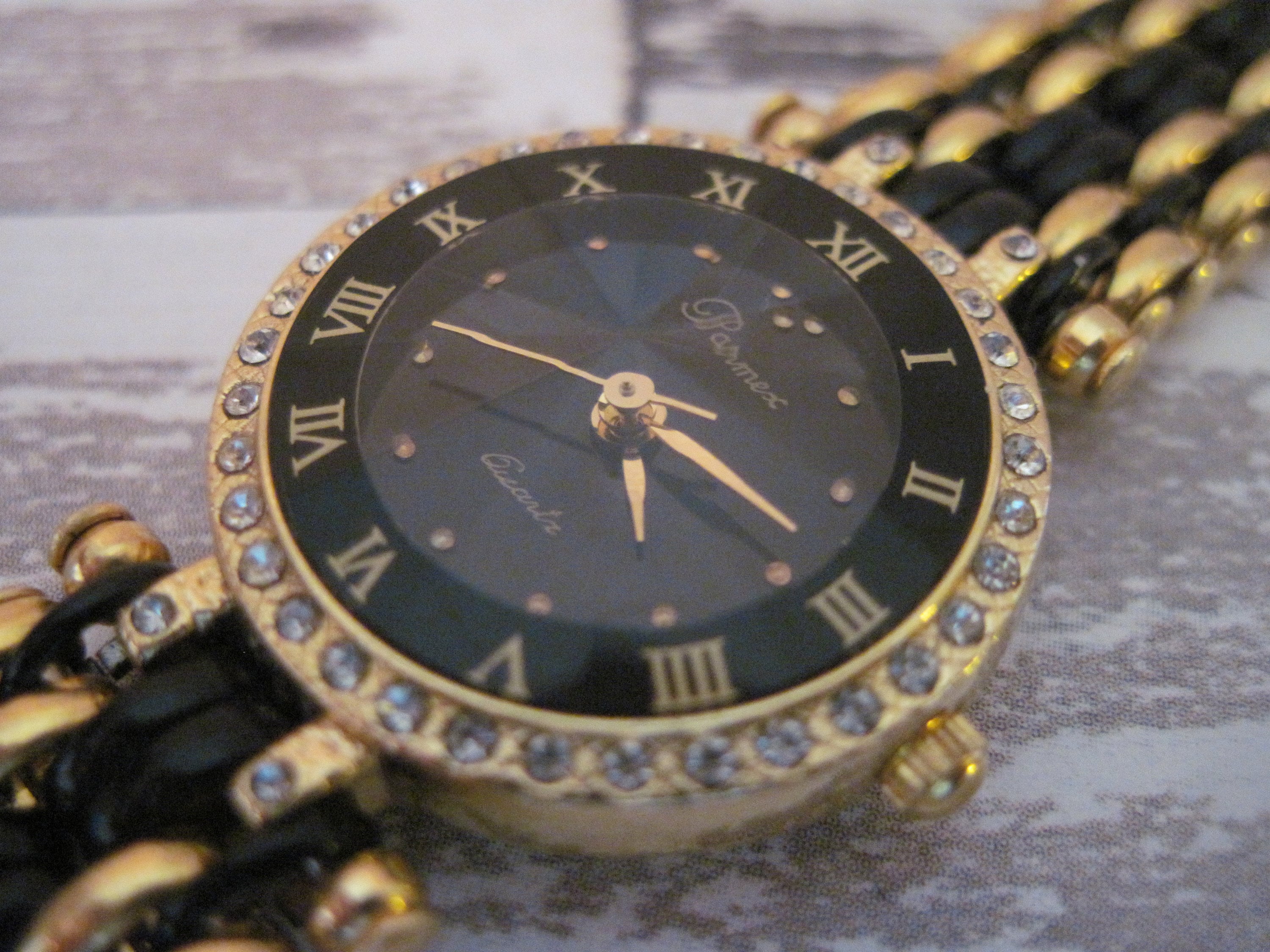 PARMEX Two toned Quartz Ladies Wristwatch With Beautiful Faceted Lens Good Working Condition Etsy Norway