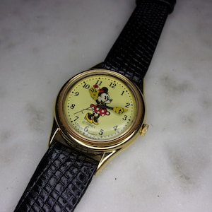Working Disney Lorus Quartz MINNIE MOUSE Watch on New Leather Band, Smaller Size, Working