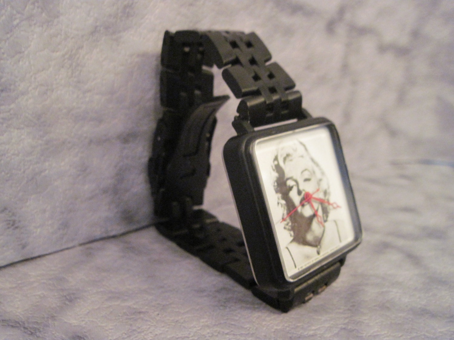 NOS Big Size Vintage Marilyn Monroe Manual Wind Watch With 