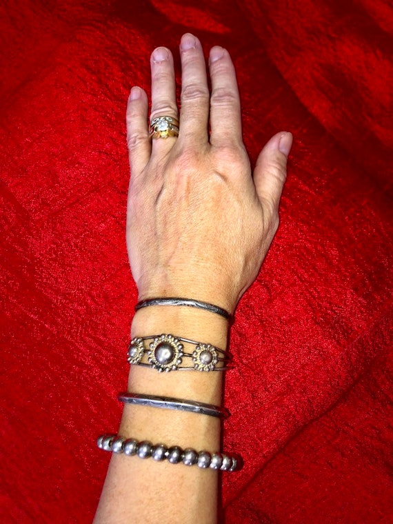 One sterling silver bracelet native American brace