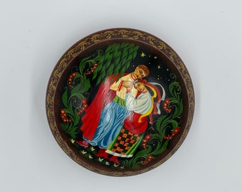 Vintage Lacquer Box ,Hand-Painted & Artist signed  jewelry box