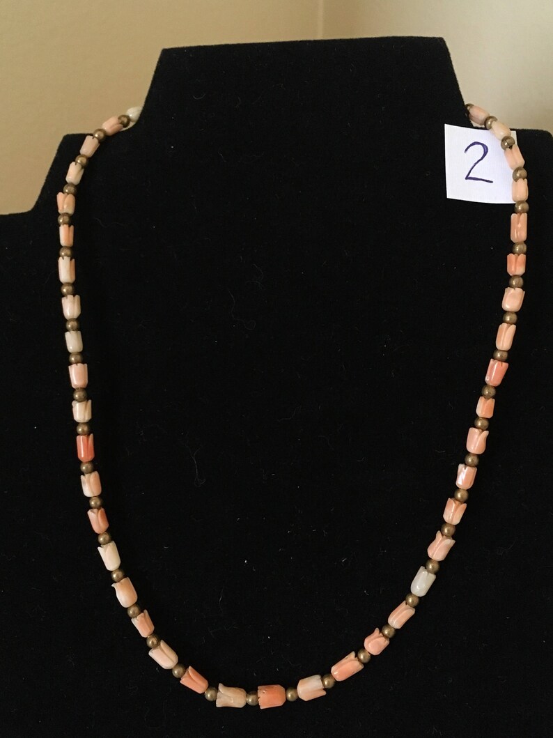 One vintage genuine natural coral necklace