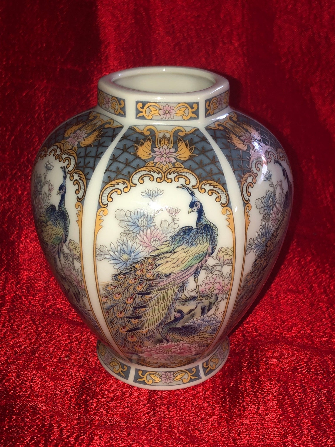 Vintage Japanese Small Vase With Peacocks Etsy
