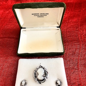 Vintage , Sterling silver ,Mother of pearl cameo pin and earrings set in original box Gordon Jewellers Diamond Merchants Toronto image 2