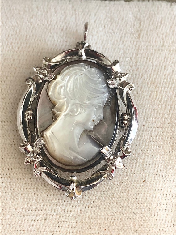 Vintage , Sterling silver ,Mother of pearl cameo … - image 1