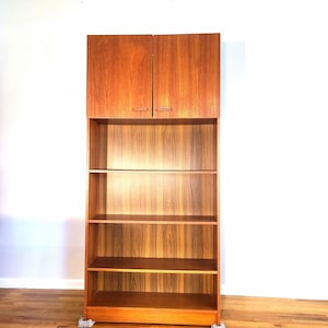 Mid Century Teak Bookshelf with Cabinet