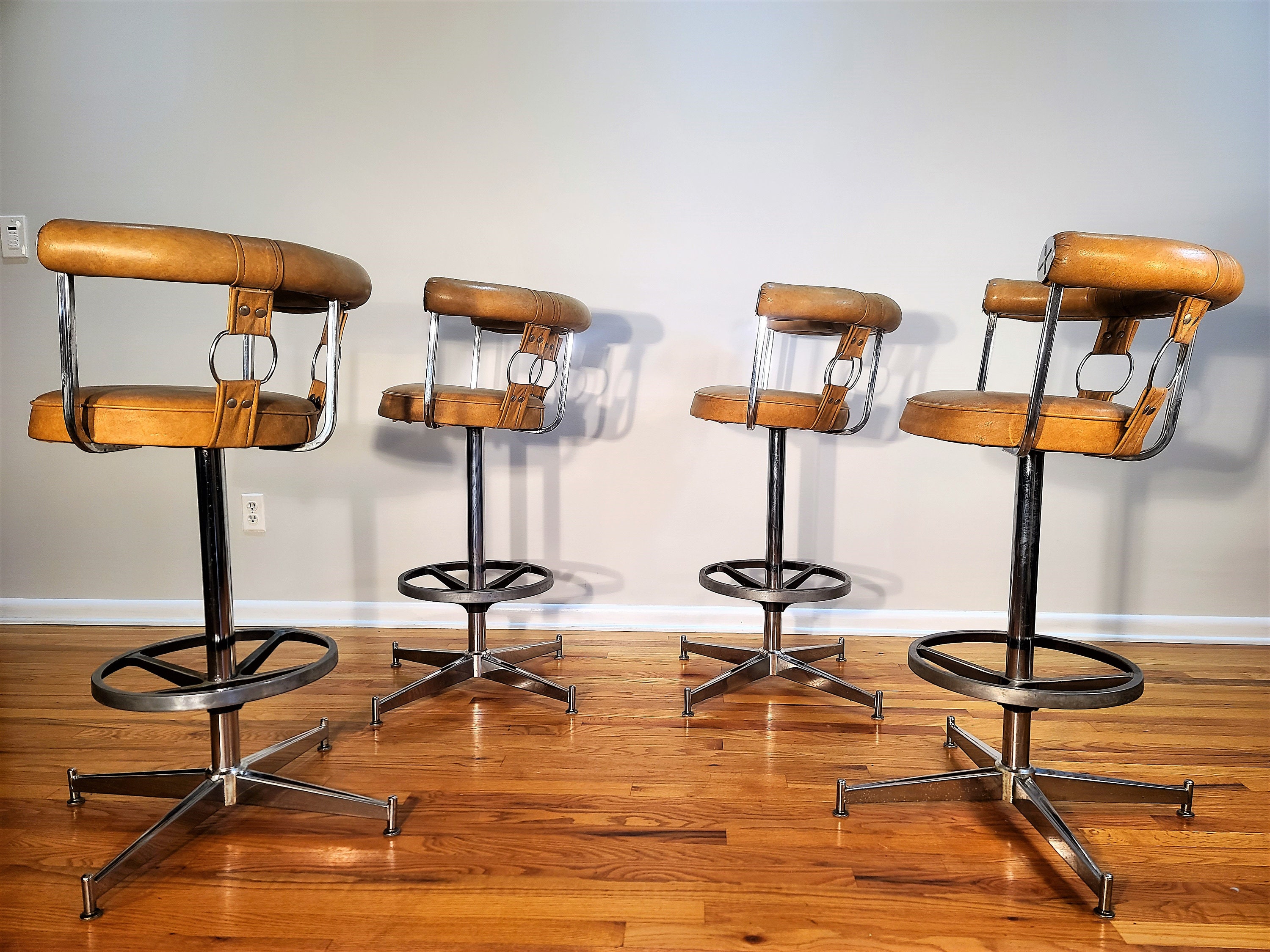 Vintage Set of Four Swivel Daystrom Bar Stools Etsy