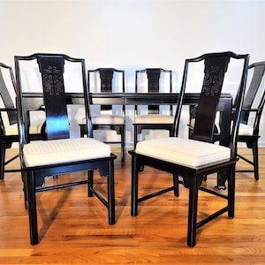 Vintage Century Furniture Chin Hua Dining Set with Six Chairs and Table