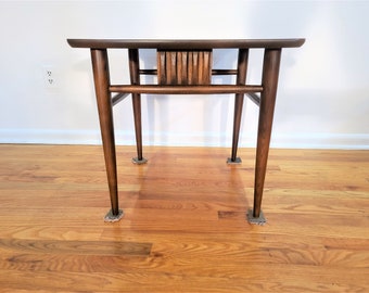 Mid Century End / Side Table