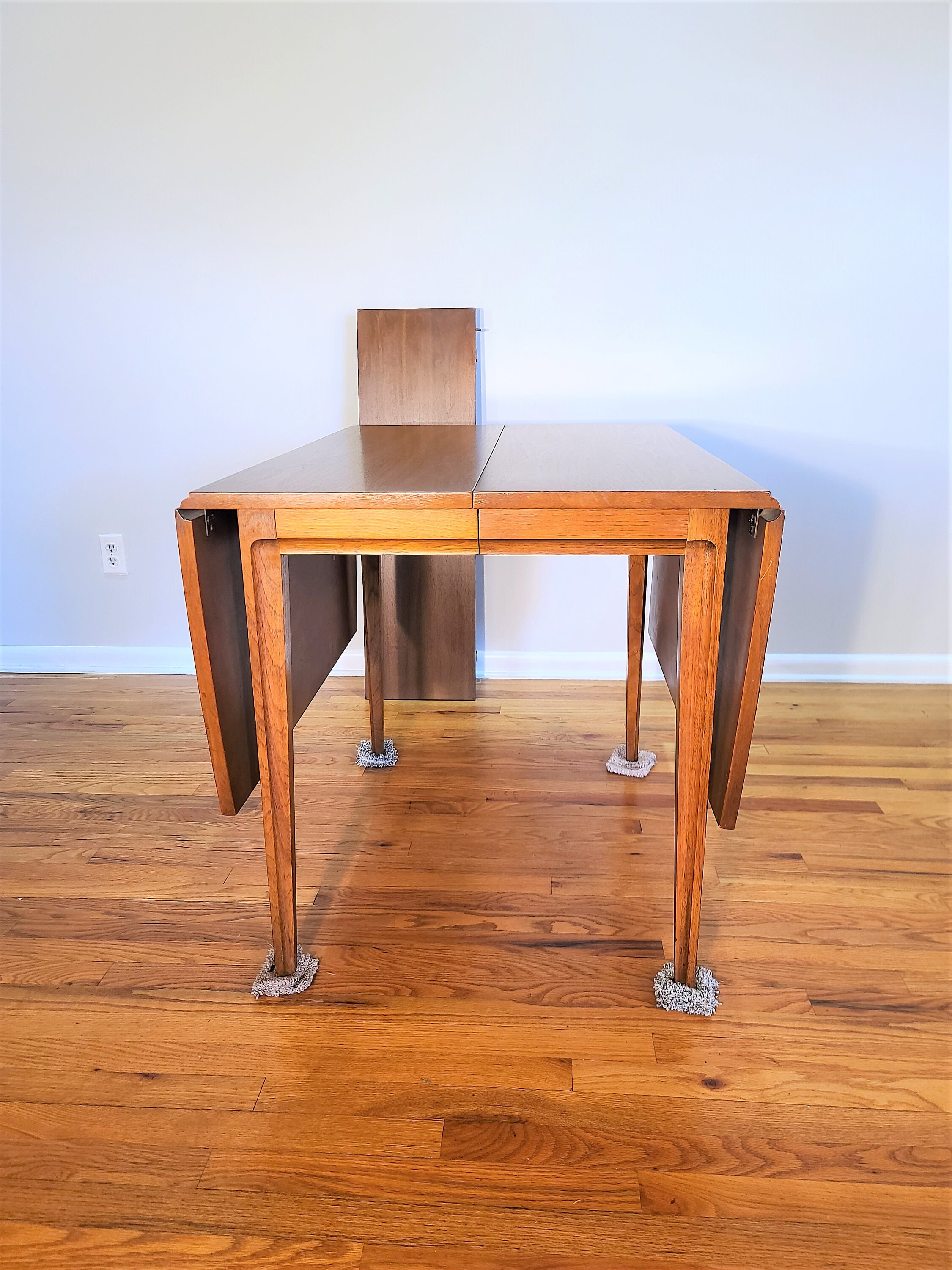 Mid Century Broyhill Forward Drop Leaf Dining Table - Etsy