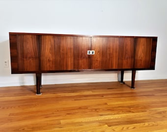 Mid Century Hans Wegner Presidential Rosewood Credenza