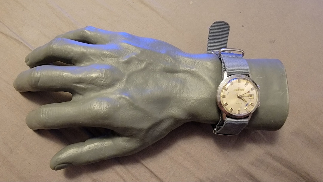珍品　エルグロス　HELBROS 手巻き　腕時計　ビンテージ Vintage Helbros Silver Plated Alarm Manual Wind Men's Watch - Etsy