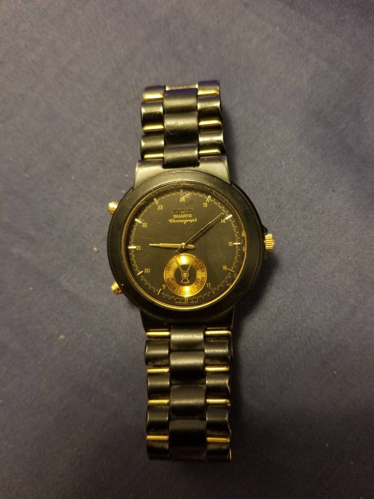 Vintage Seiko 8M25-7159 Alarm Chronograph Black & Gold Men's
