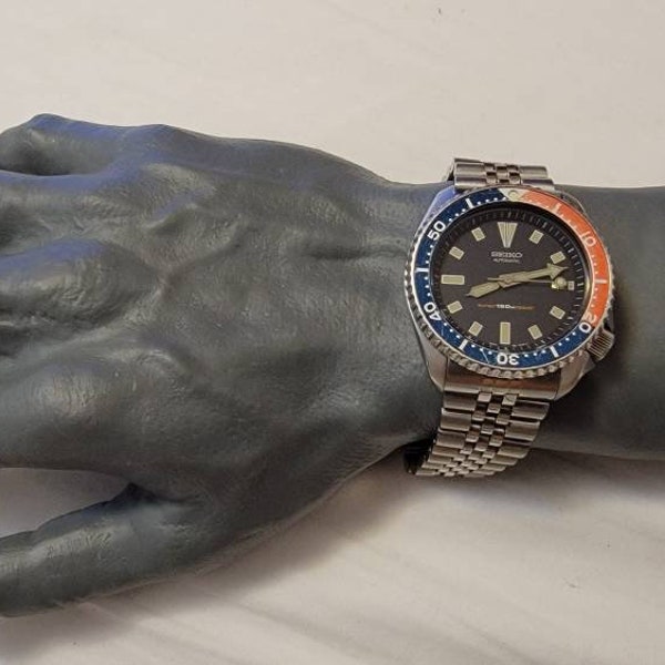 Vintage Seiko 7002-700A Stainless Steel Singapore Pepsi Bezel Diver Automatic Men's Watch