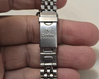Vintage Zodiac Stainless Steel Red Dot Luminous Dial 200M Diver