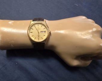 Vintage Hamilton 908080 Gold Plated Swiss Made Day/date Quartz