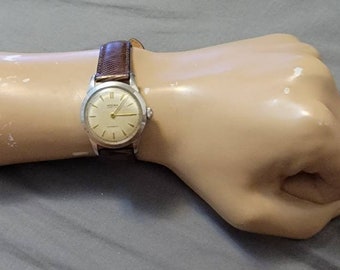 Rare Vintage Vulcain Grand Prix Stainless Steel Military Automatic Men's Watch