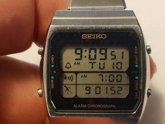 seiko running man watch