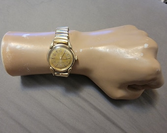 Vintage Benrus 10K RGP Tropical Dial 17 Jewels Manual Wind Men's Watch