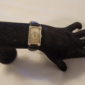 Rare Vintage H. Wheeler 18K White Gold & Diamonds 15 Jewels Swiss Made Manual Wind Ladies Watch